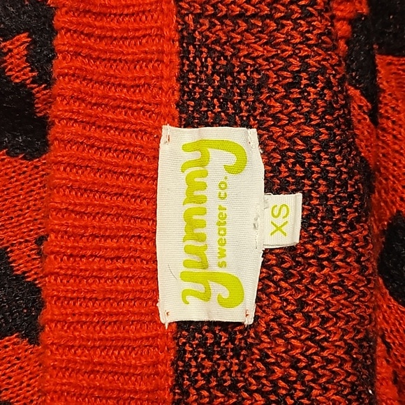 Yummy Red & Black Leopard Sweater XS - Picture 4 of 8